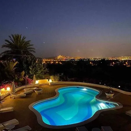 Вилла Gorgeous Near Ibiza Centre